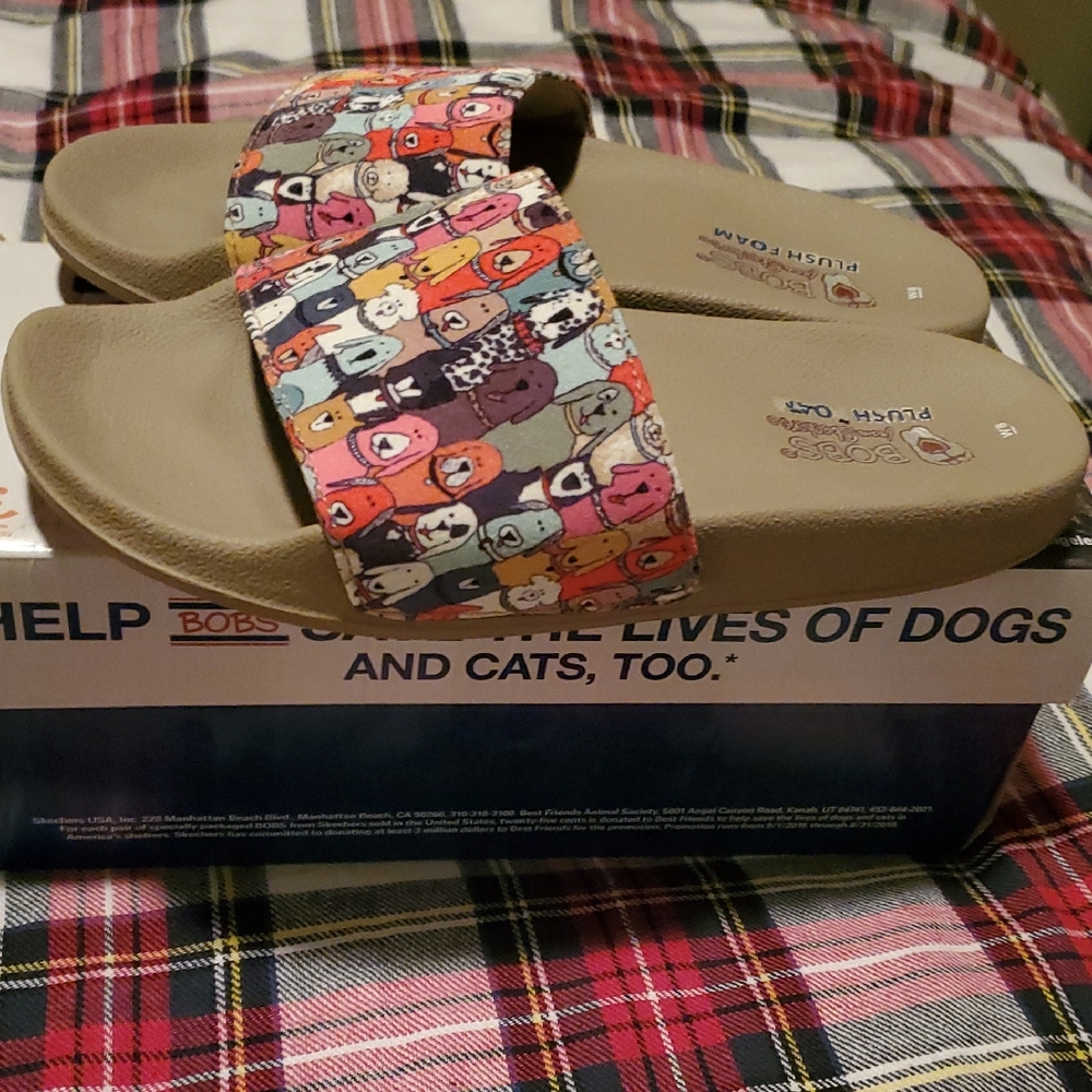Skechers BOBS Colorful Dog Pattern Slides